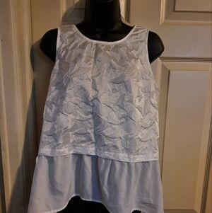 Kensie 3D butterfly Tank top